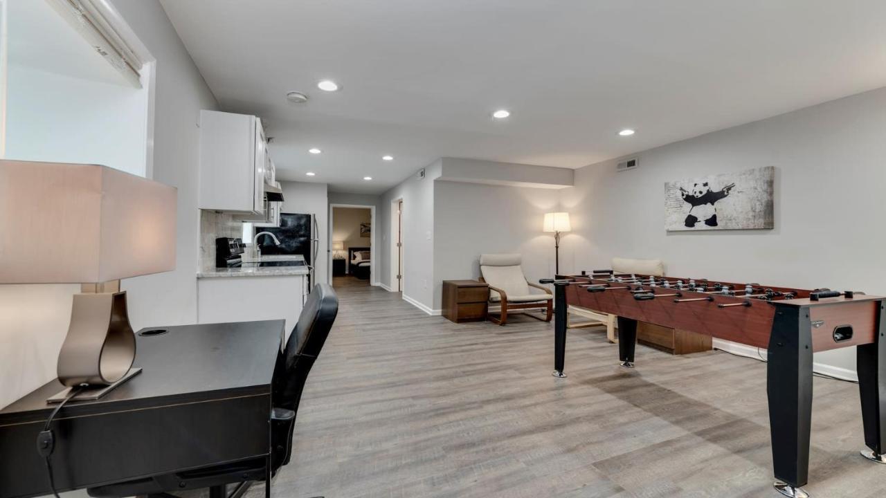 Stylish 3Br 3Ba Colonial House By Cozysuites Александрия Екстериор снимка